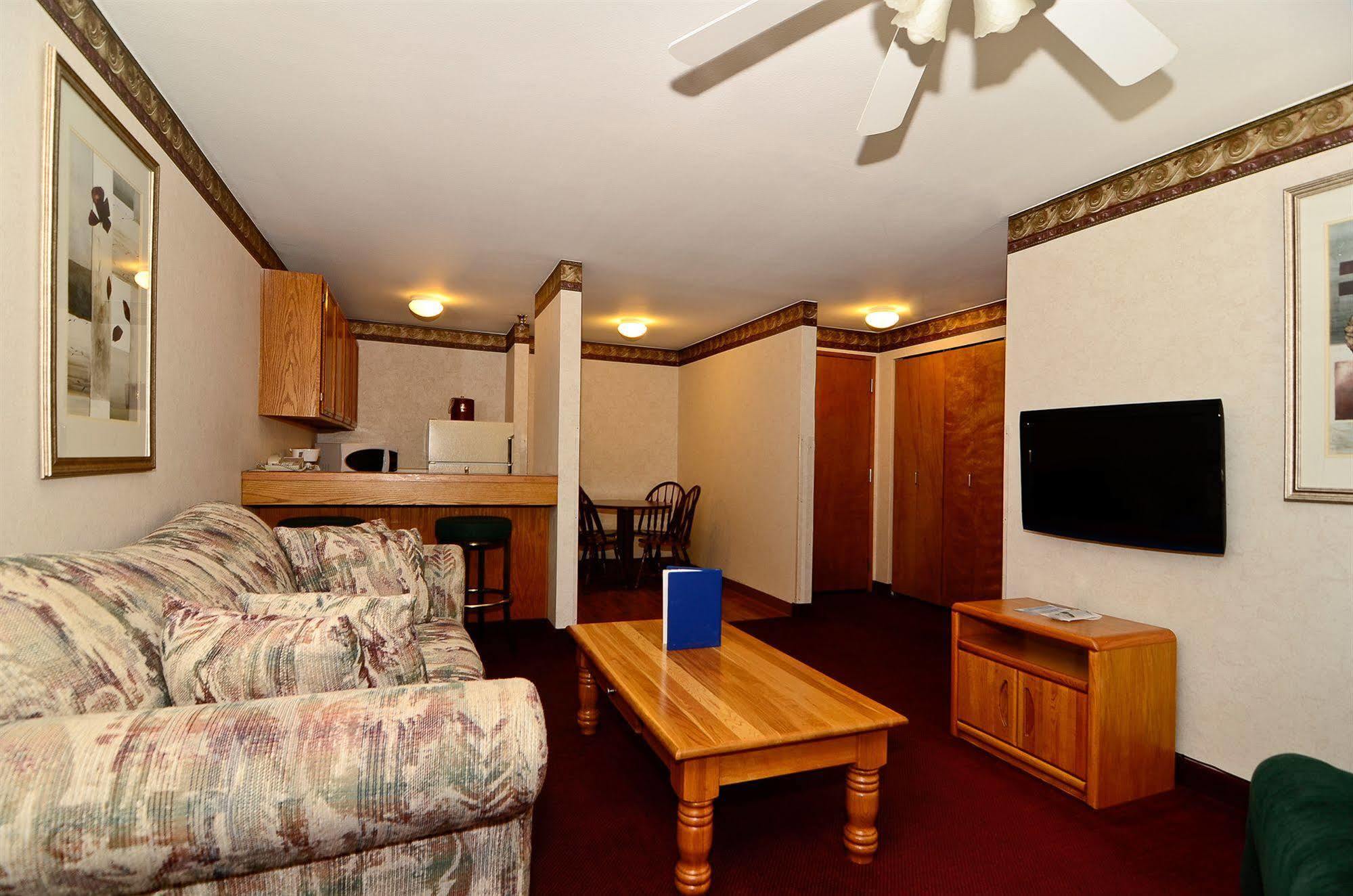 Friday Harbor Suites Room photo