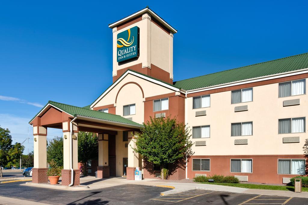 Quality Inn & Suites Lakewood - Denver Southwest Exterior photo