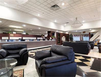 Elk Grove Hotel Chicago Interior photo