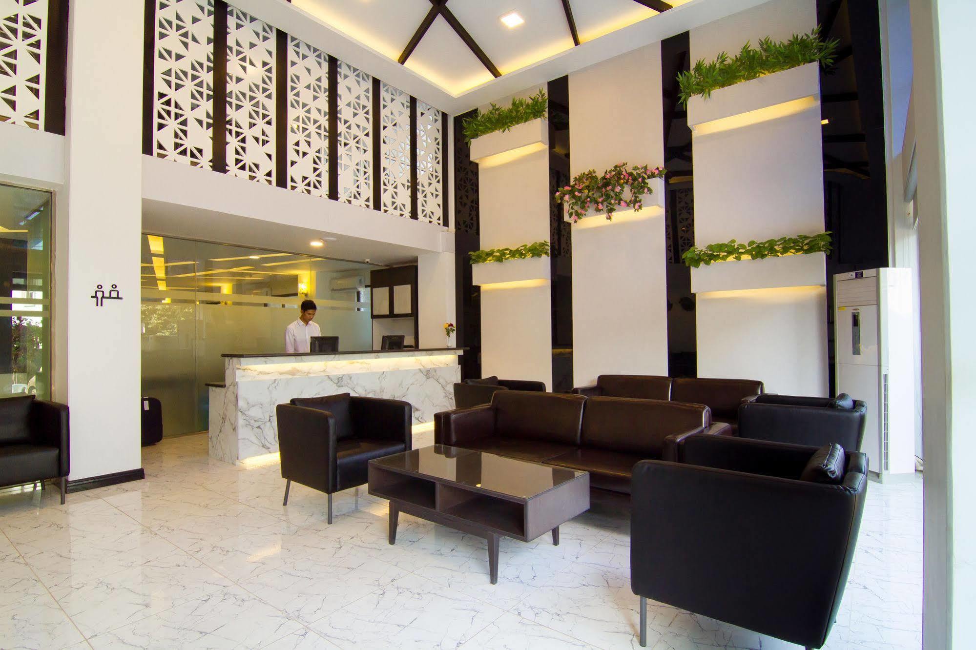 Hotel Accord Yangon Exterior photo