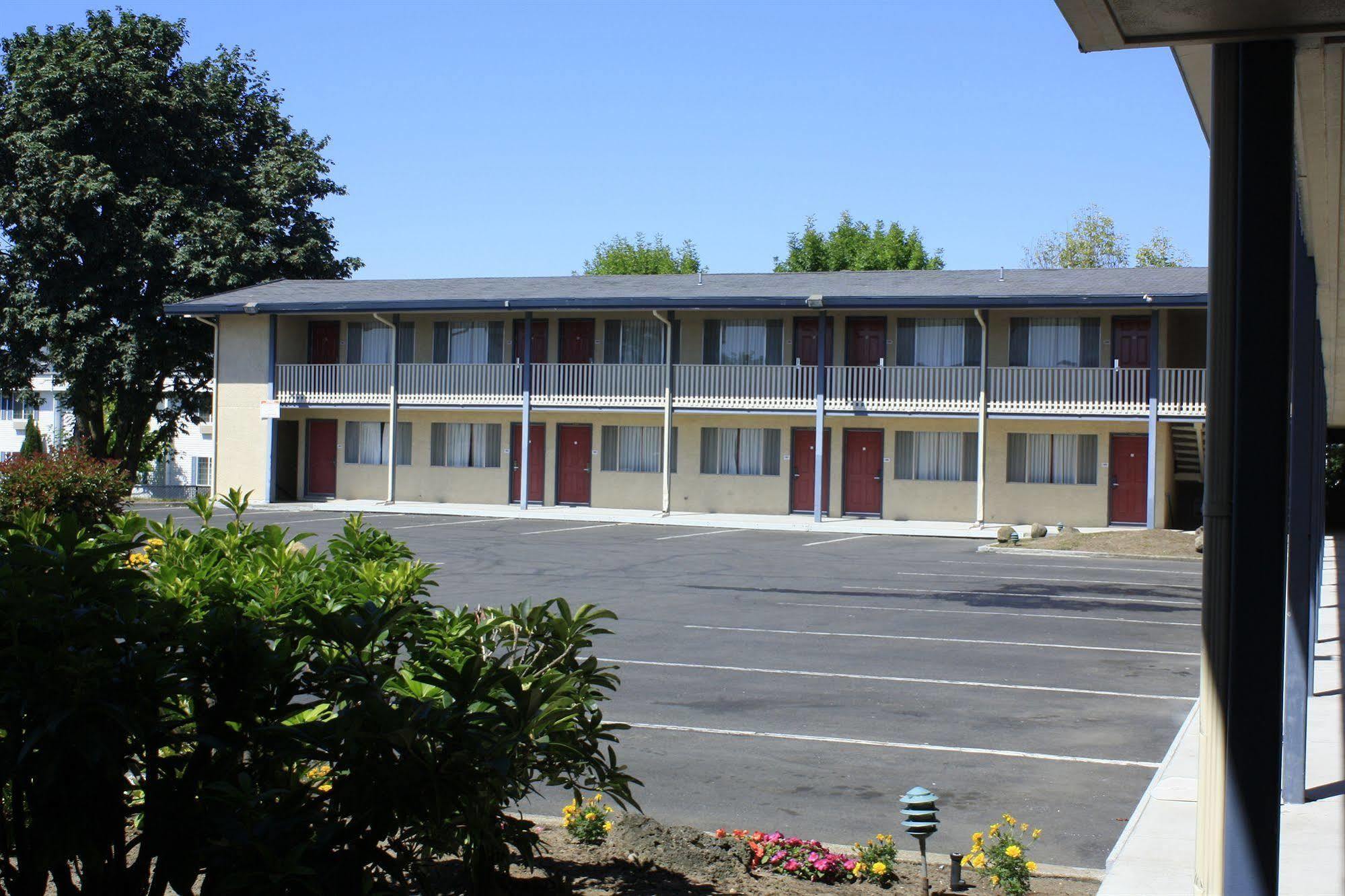 Rodeway Inn Albany Exterior photo