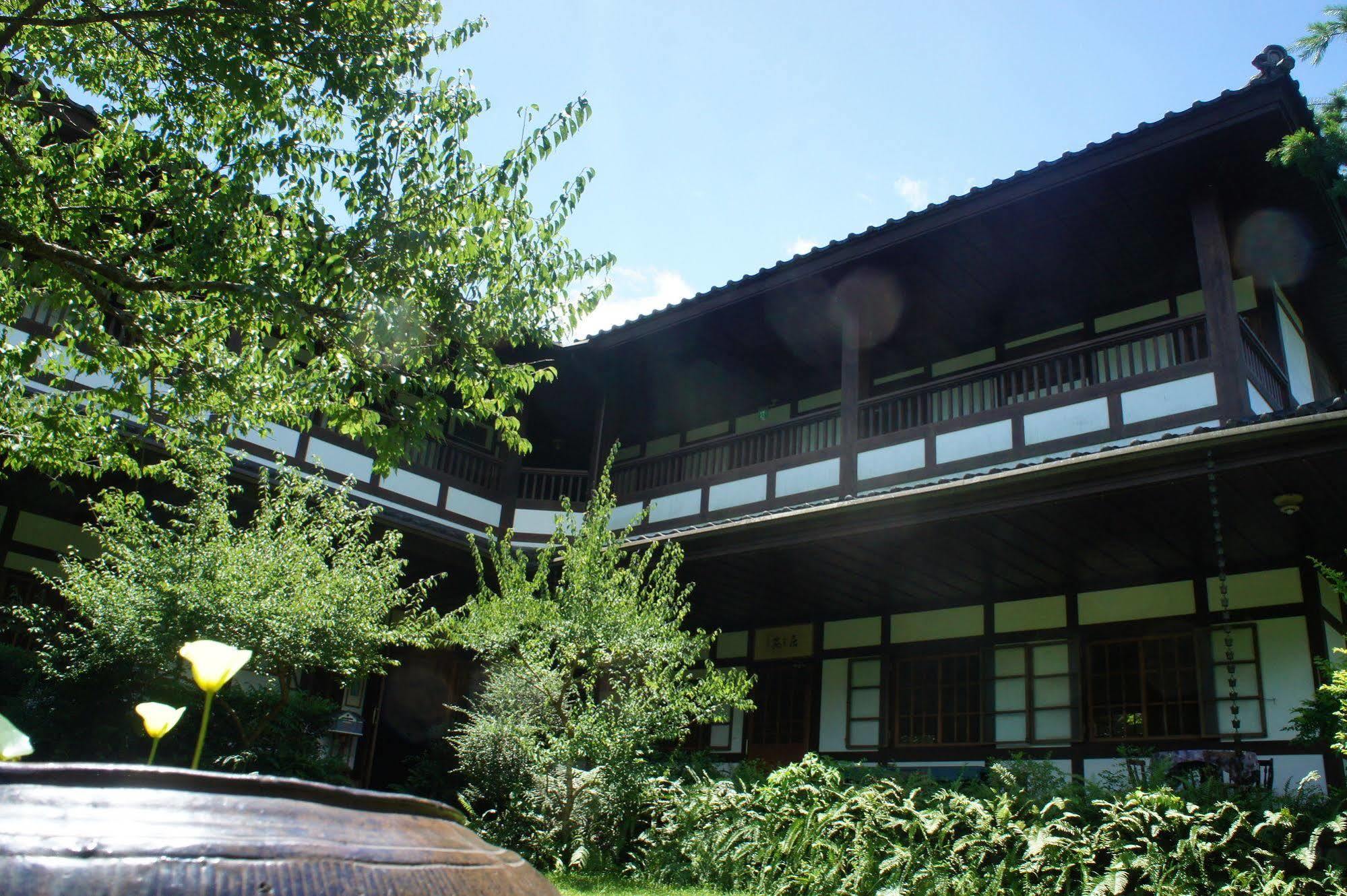 Old Five Guesthouse Lugu Exterior photo