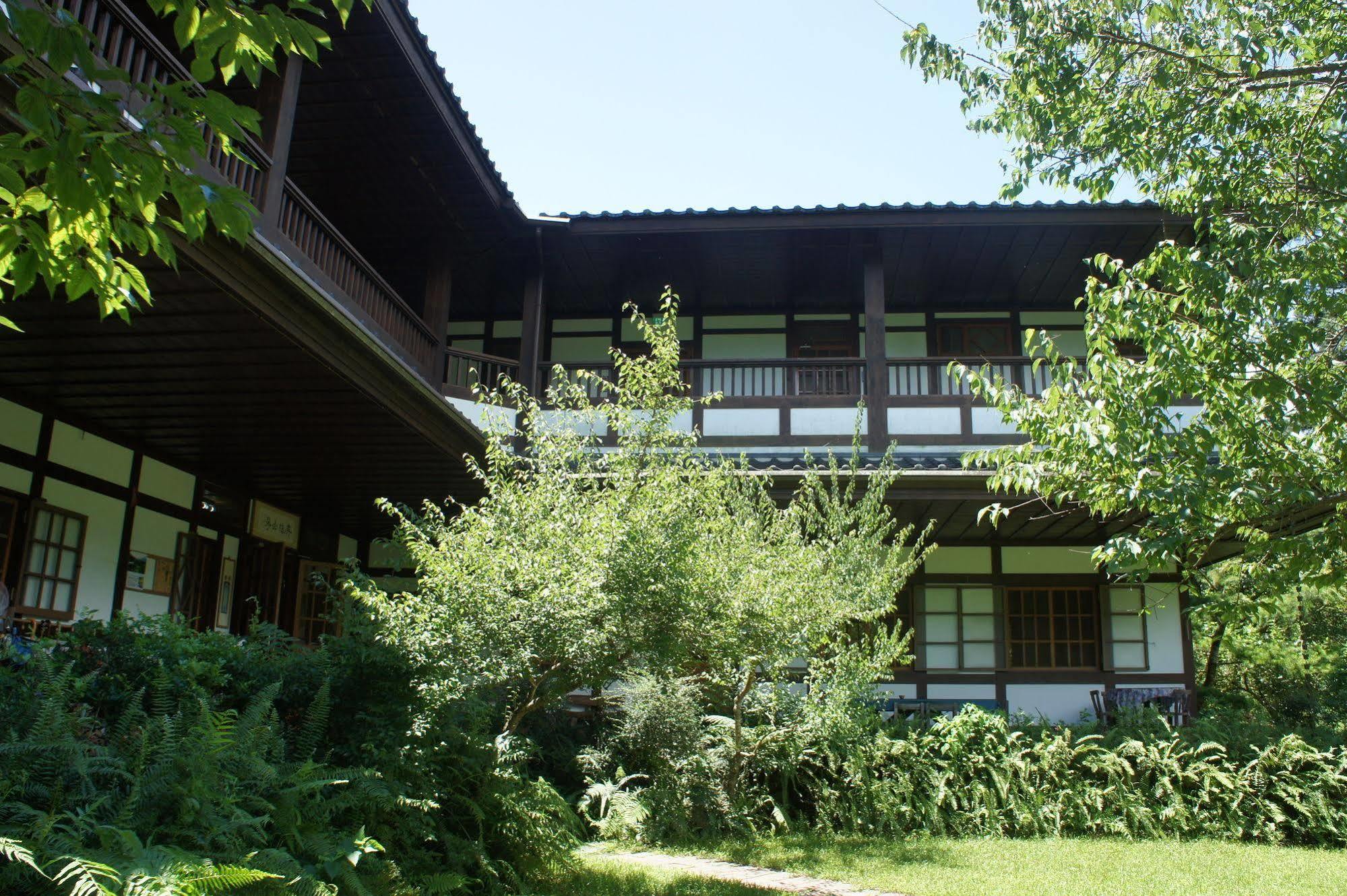 Old Five Guesthouse Lugu Exterior photo