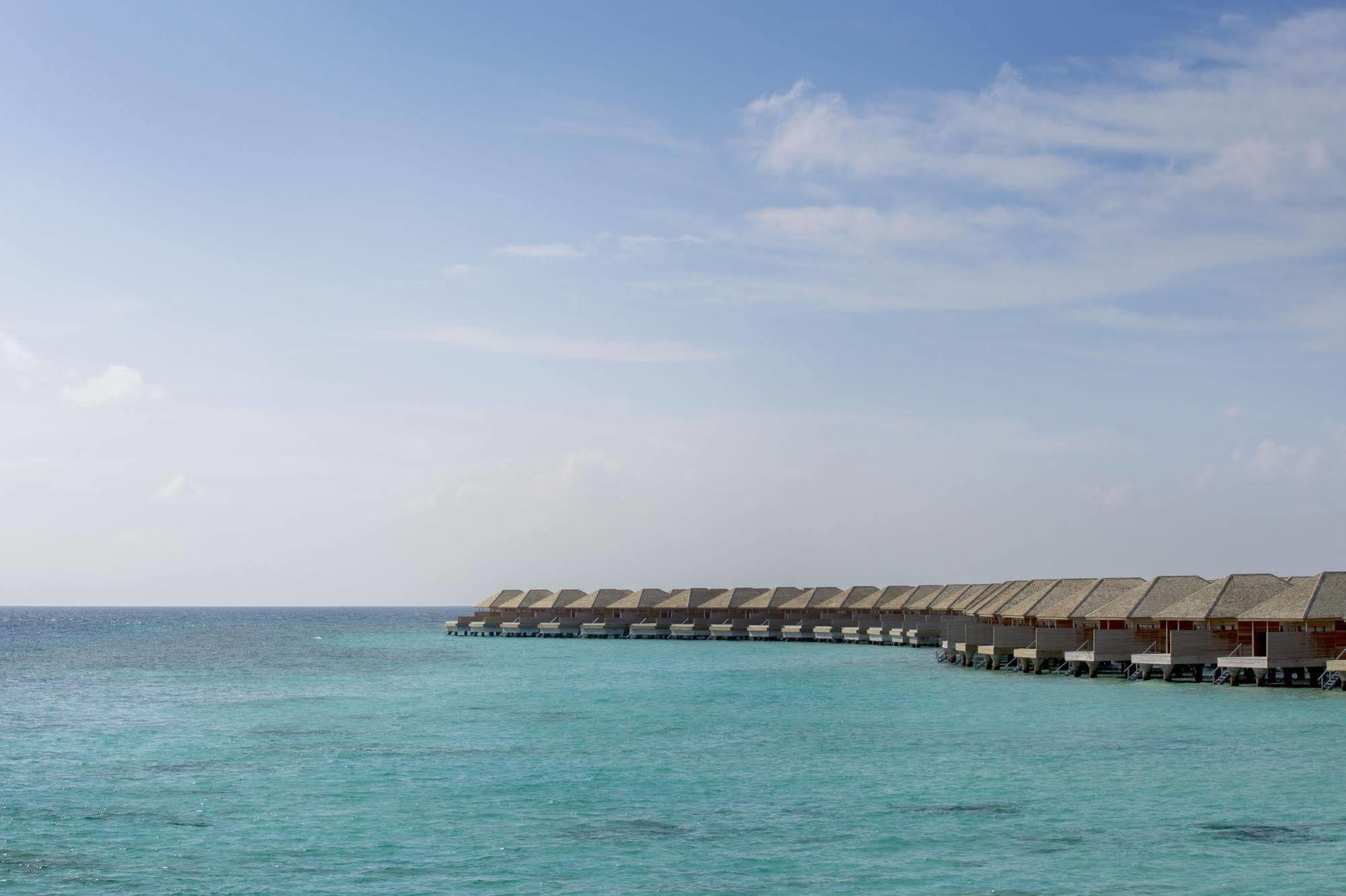 Hurawalhi Island Resort Kuredu Exterior photo