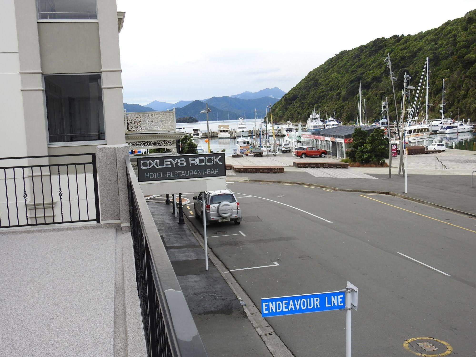 Art Deco Apartment Picton Exterior photo