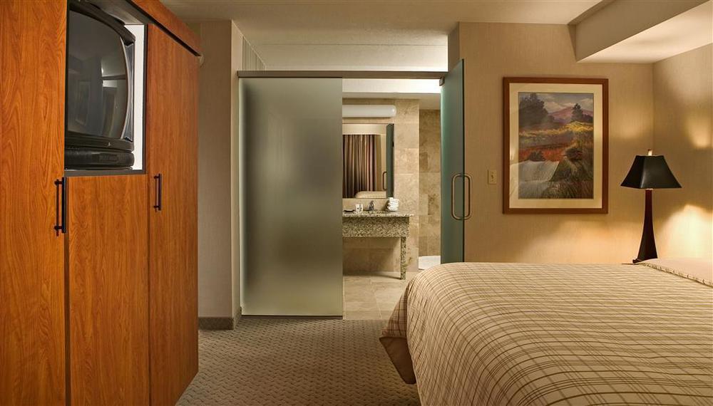 Four Points By Sheraton - Saginaw Room photo