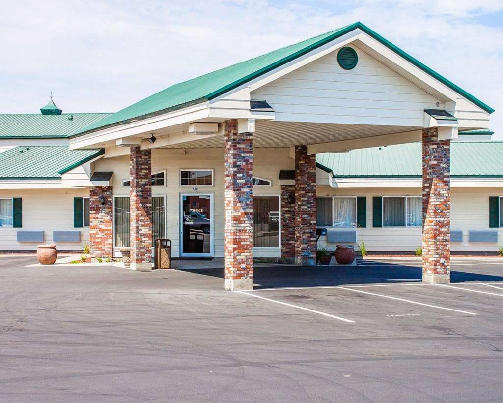 Quality Inn Ontario Exterior photo