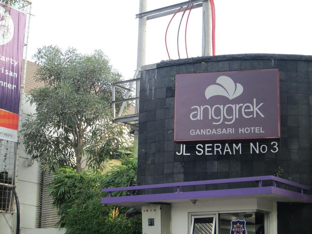 Hotel Anggrek Gandasari Bandung Exterior photo