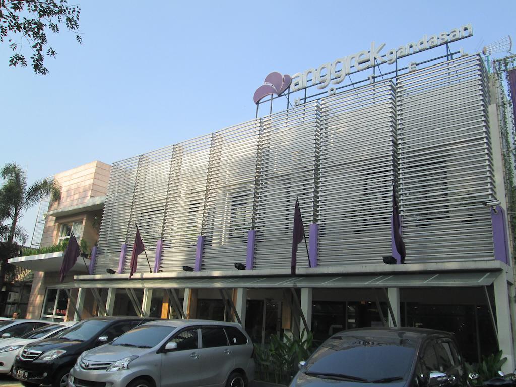 Hotel Anggrek Gandasari Bandung Exterior photo