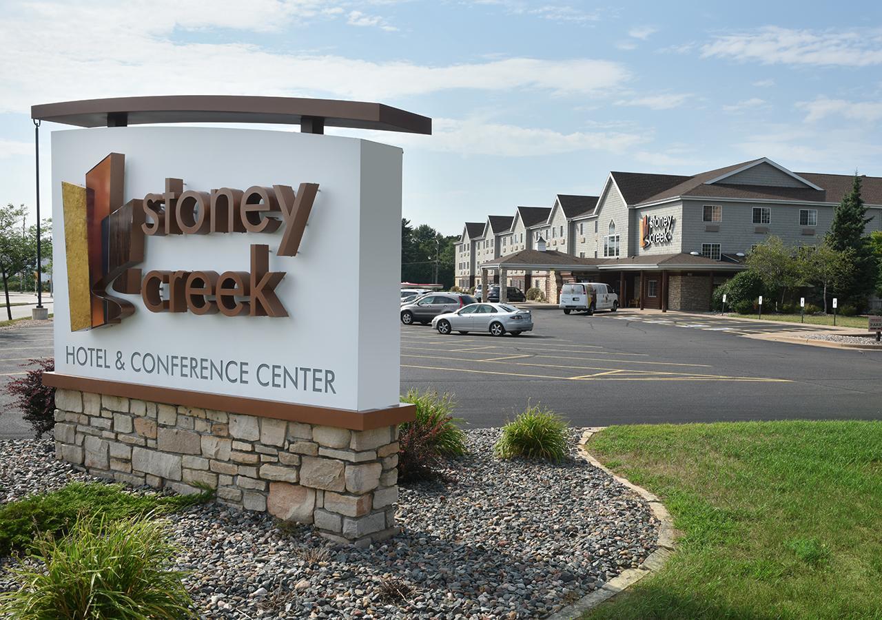 Stoney Creek Hotel Wausau - Rothschild Exterior photo