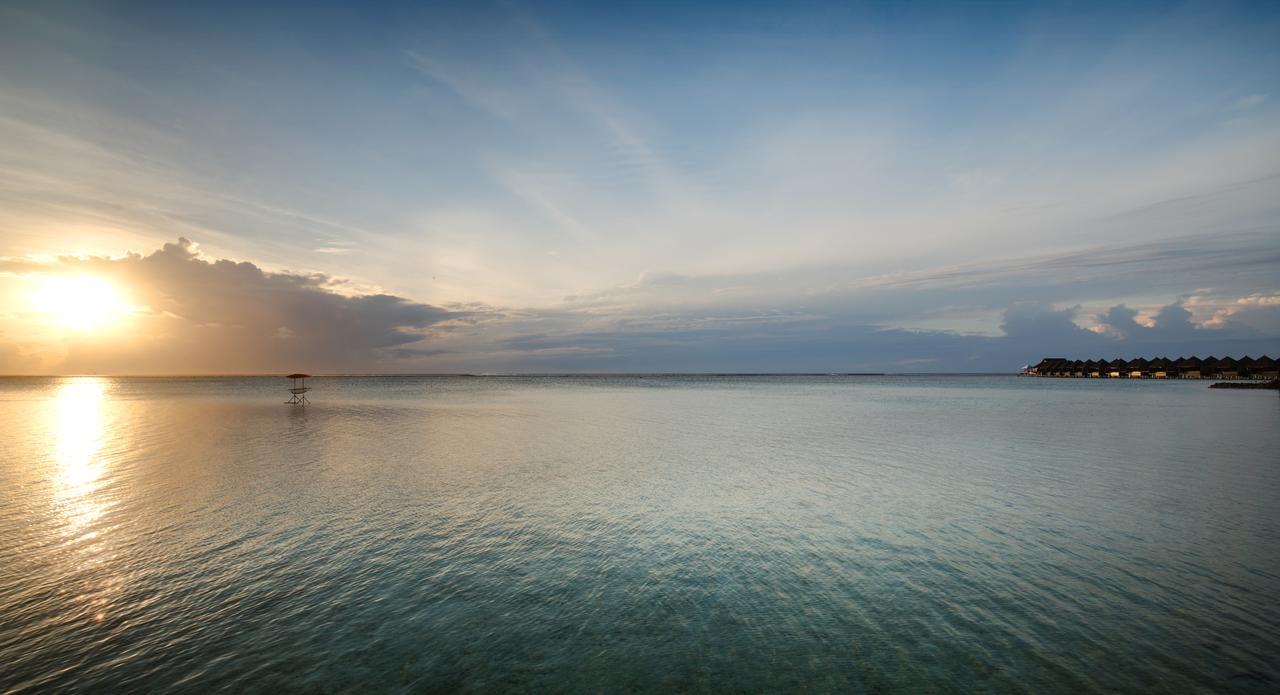 Taj Exotica Resort & Spa Emboodhoo Exterior photo