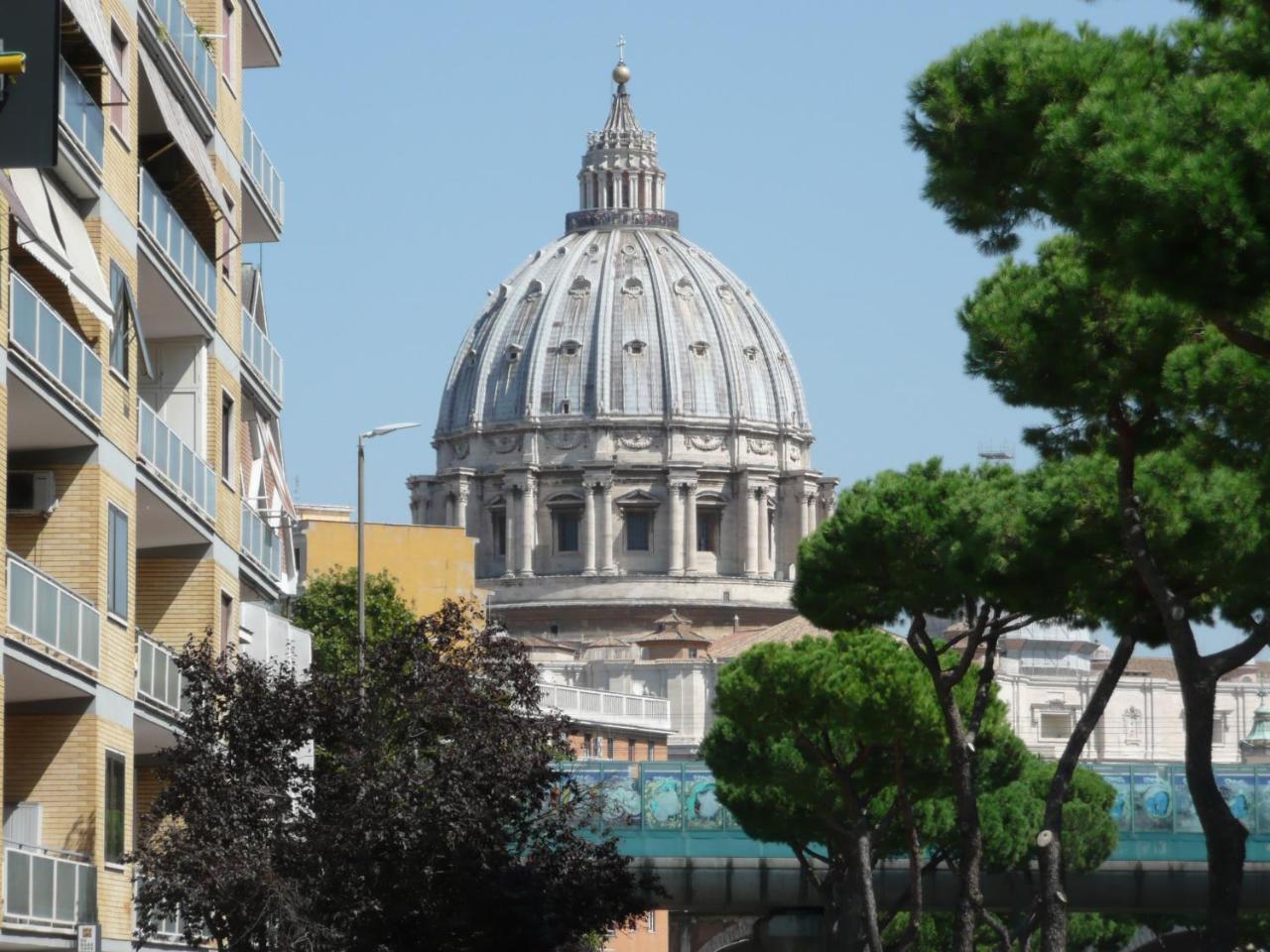 B&B Alla Cupola Di San Pietro Rome Exterior photo