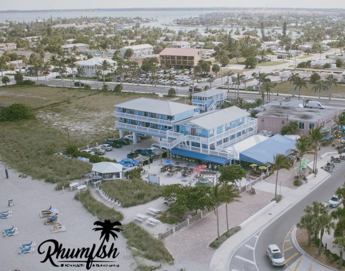 Rhumcay Beach Resort And Grille Fort Pierce Exterior photo