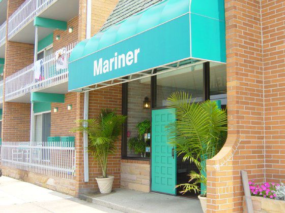 Mariner Inn Beach Haven Exterior photo