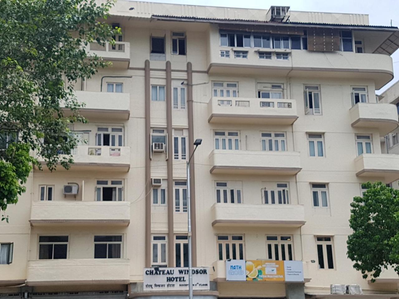 Chateau Windsor Hotel - Marine Drive Mumbai Exterior photo