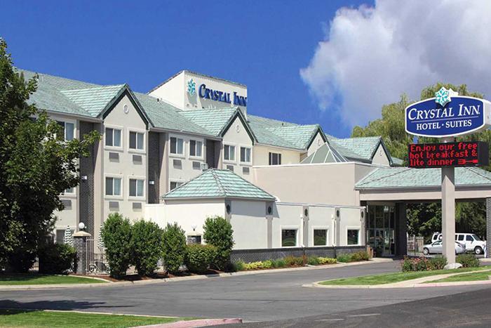Crystal Inn Hotel & Suites - Logan Exterior photo