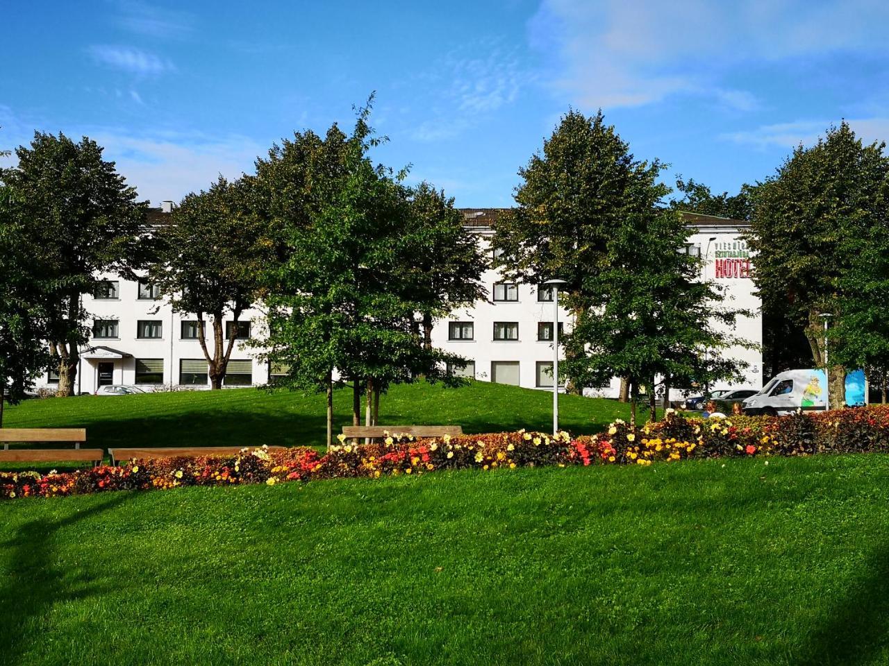 Dzintarjura Hotel Ventspils Exterior photo