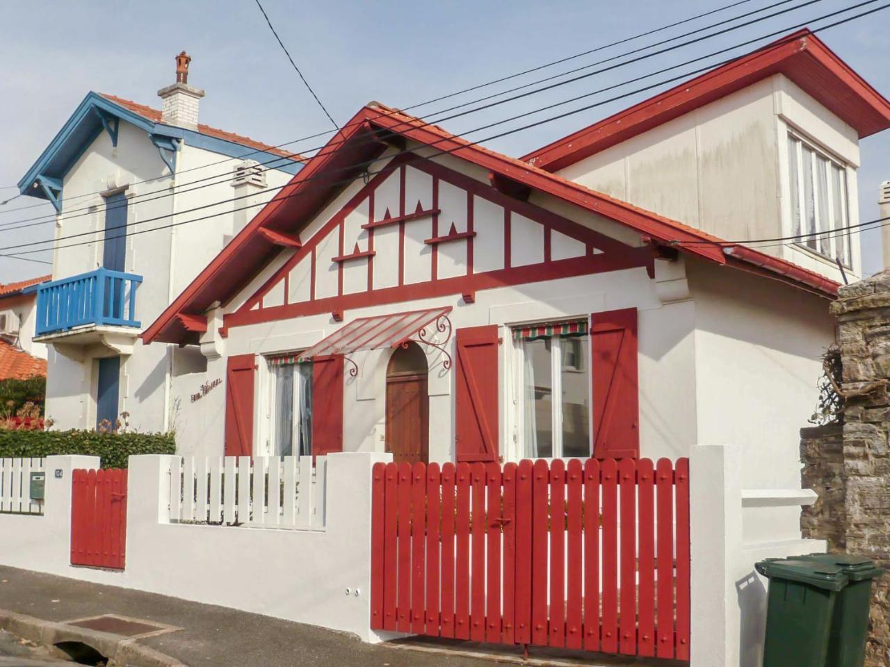 Holiday Home Pierre De Chevigna Biarritz Exterior photo