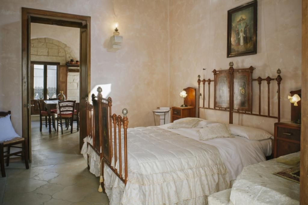 Borgoterra Bed & Breakfast Martano Exterior photo