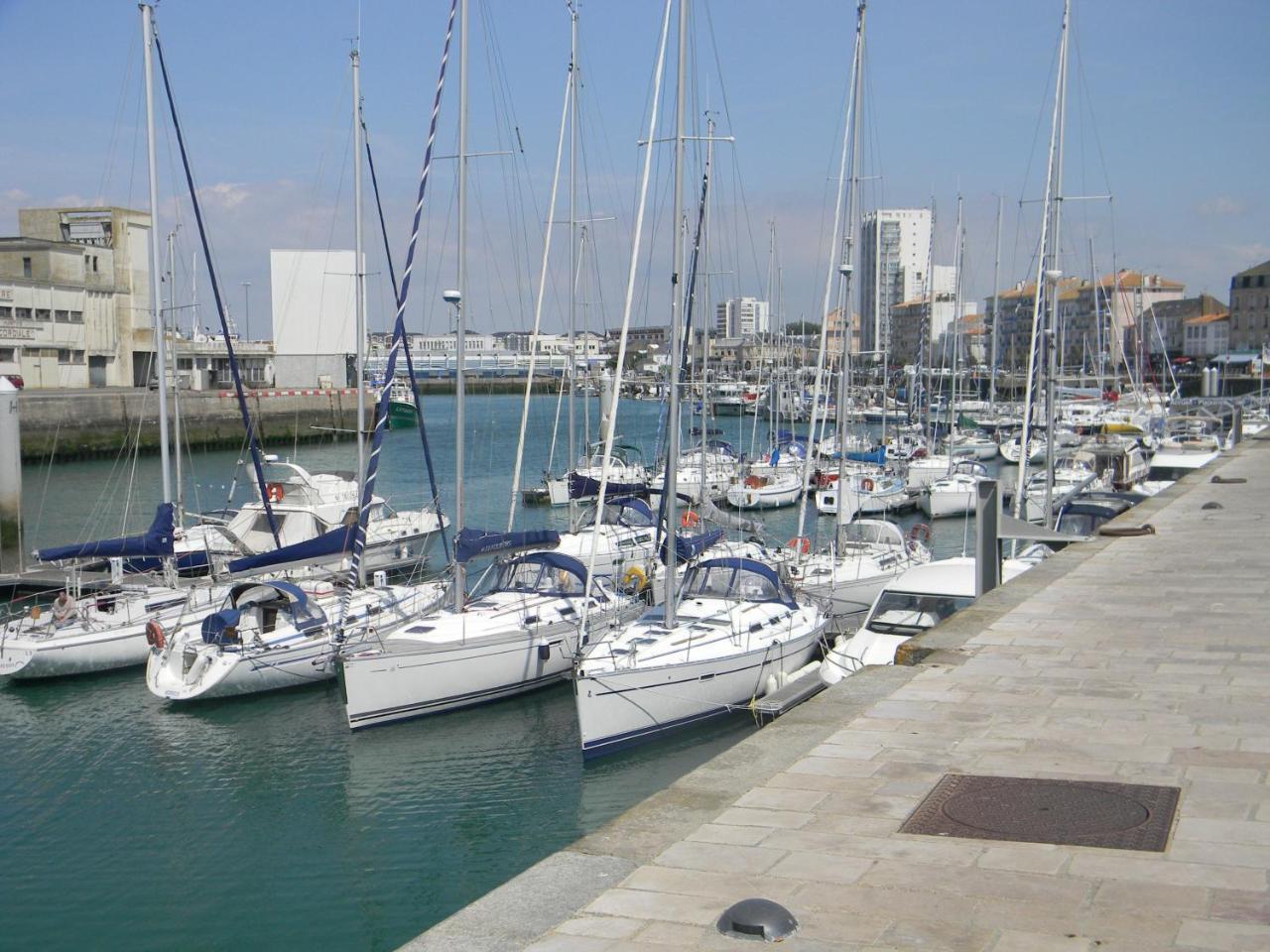 Hotel Sables D'O Et Son Restaurant Le 16 Bis Les Sables-d'Olonne Exterior photo