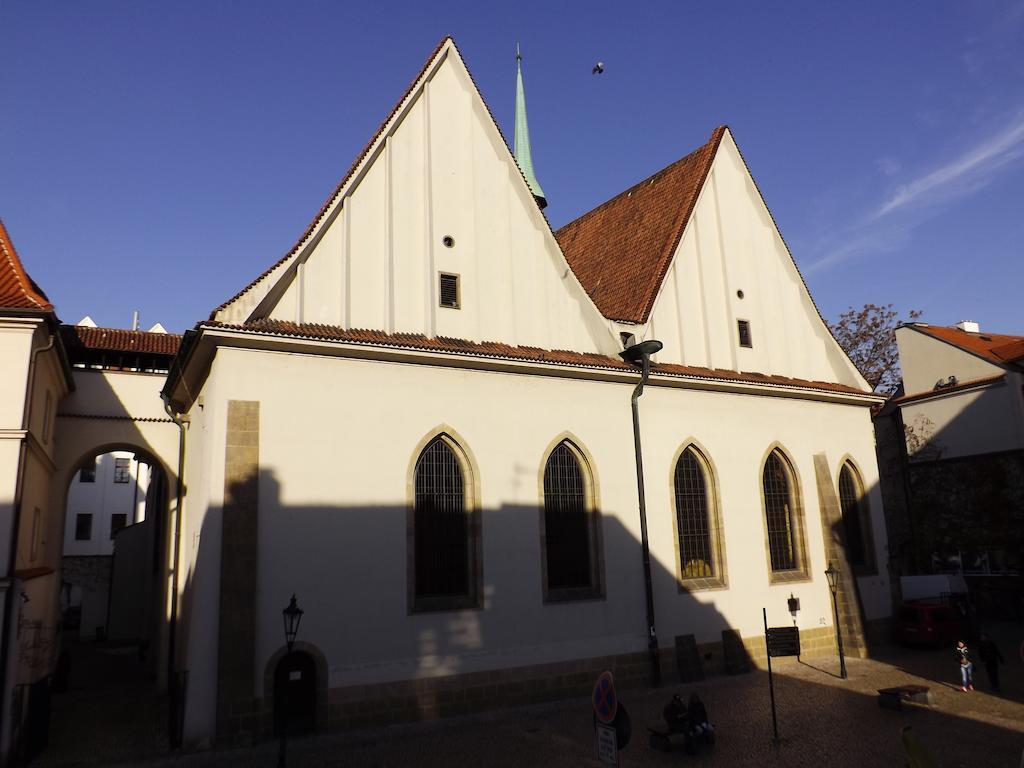 Betlem Club Hotel Prague Exterior photo