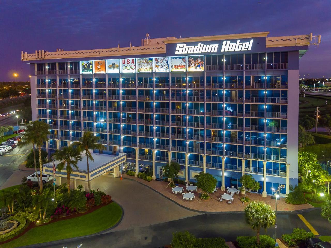 Stadium Hotel Miami Gardens Exterior photo
