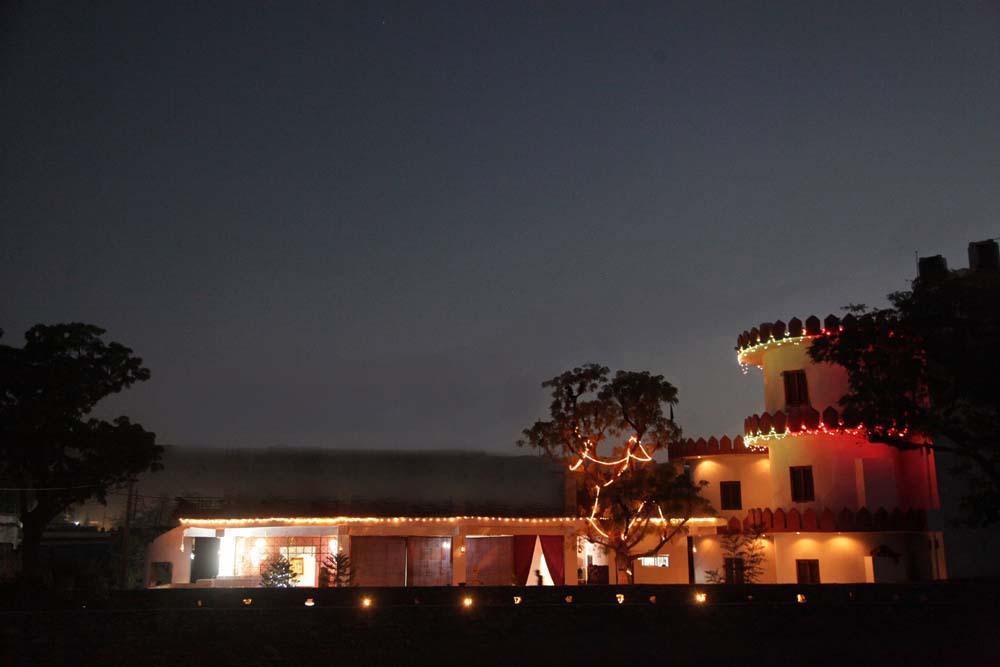 Amrutham Hotel Pushkar Exterior photo