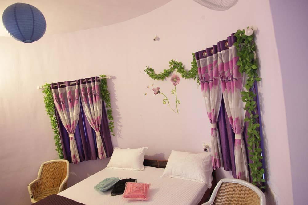 Amrutham Hotel Pushkar Room photo