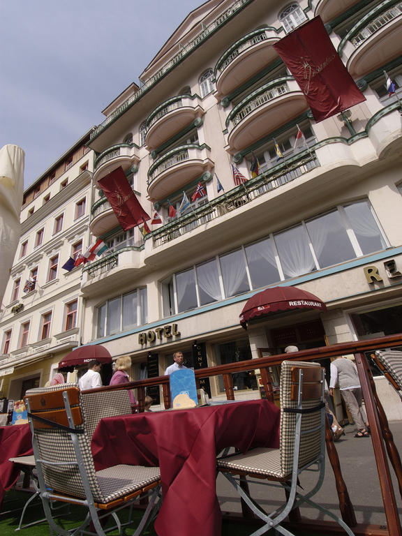 Ea Hotel Jessenius Karlovy Vary Exterior photo