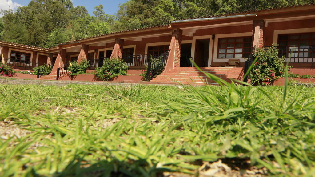 Hotel Mansion Bugambilias Patzcuaro Exterior photo