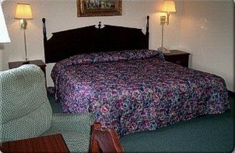Lamar Inn & Suites Barnesville Room photo