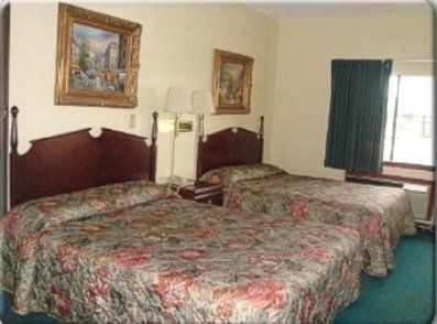 Lamar Inn & Suites Barnesville Room photo