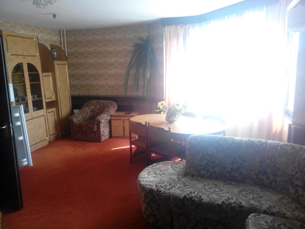 Hotel Cheremosh Chernivtsi Room photo