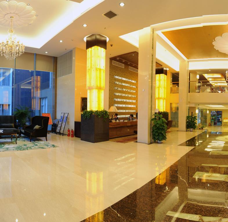 Golden Dragonball Hotel Guilin Exterior photo