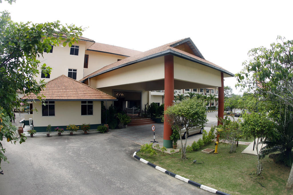 The Qamar Paka, Terengganu Hotel Exterior photo