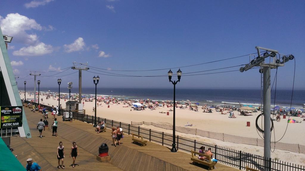 Aztec Ocean Resort Seaside Heights Exterior photo