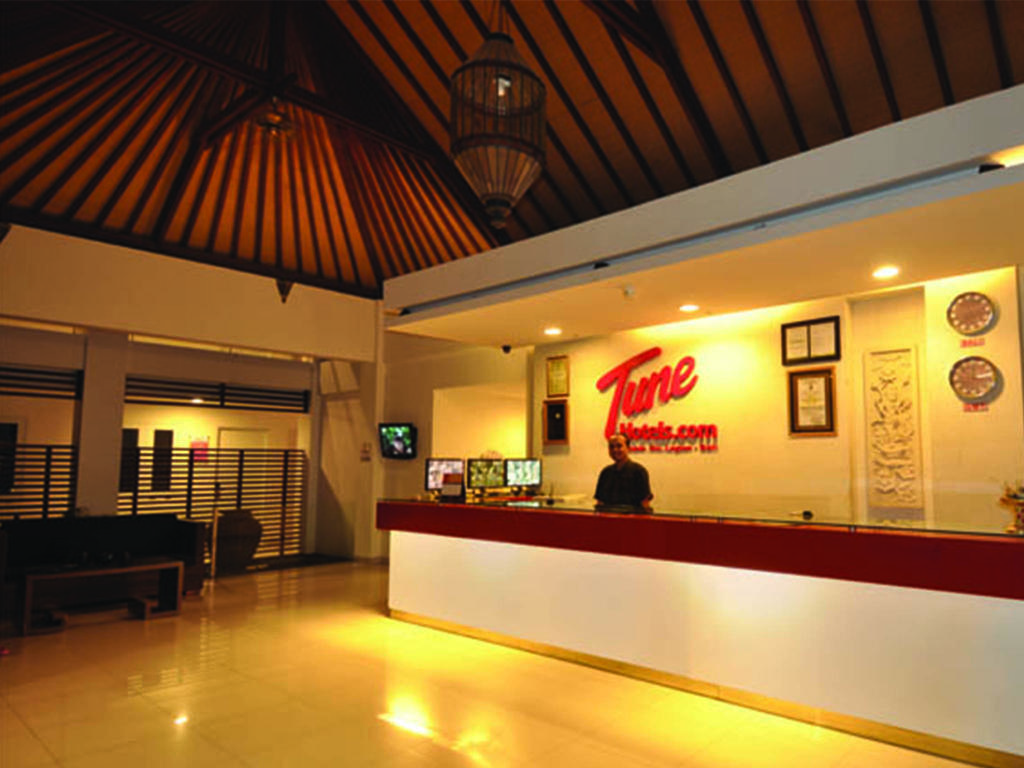Tune Hotel: Legian, Bali Exterior photo