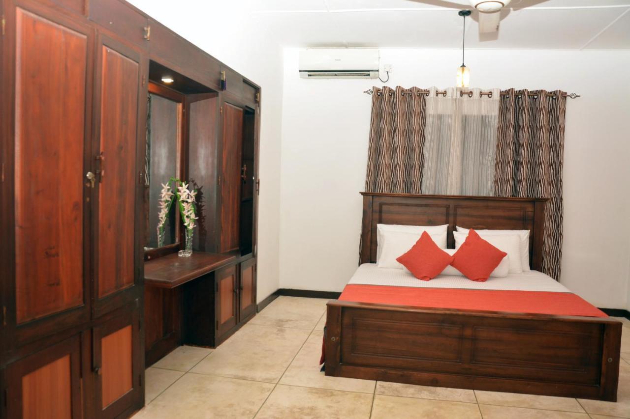 Finlanka Guest Bed & Breakfast Galle Exterior photo