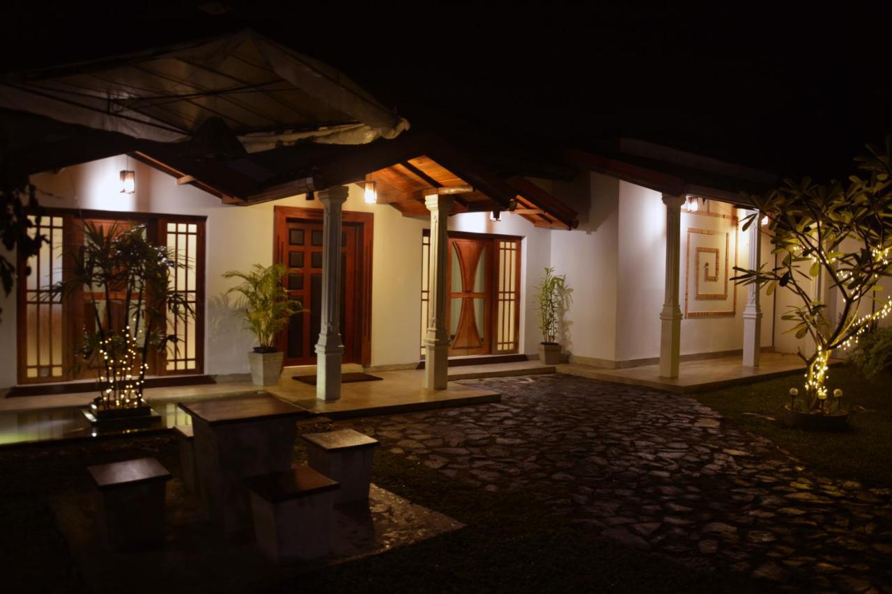 Finlanka Guest Bed & Breakfast Galle Exterior photo