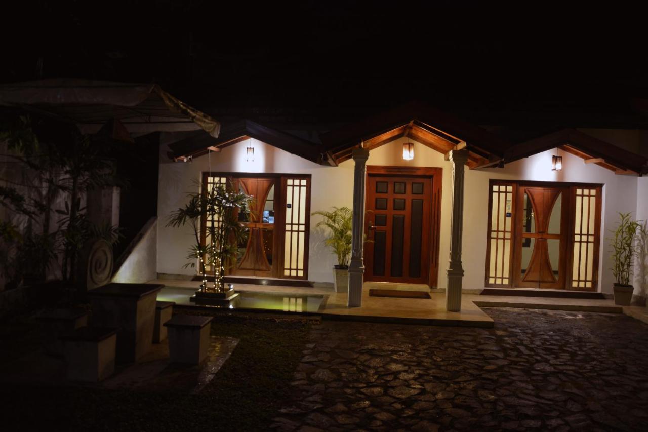 Finlanka Guest Bed & Breakfast Galle Exterior photo