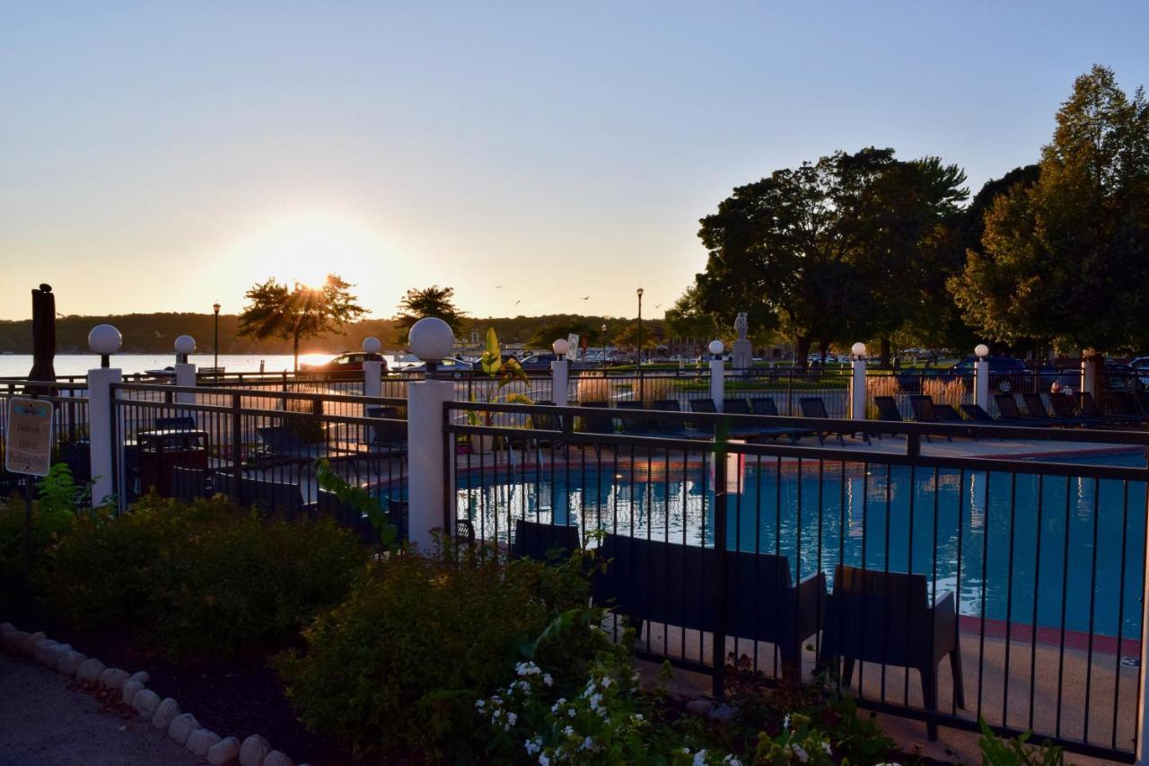 Harbor Shores On Lake Geneva Exterior photo