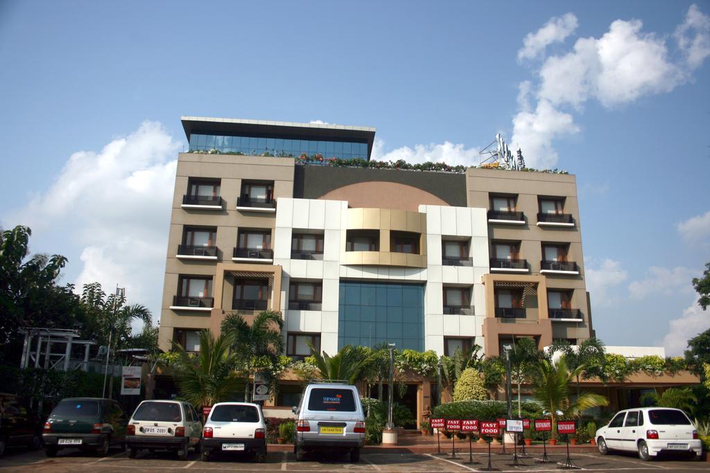 Hotel Suryansh Bhubaneswar Exterior photo