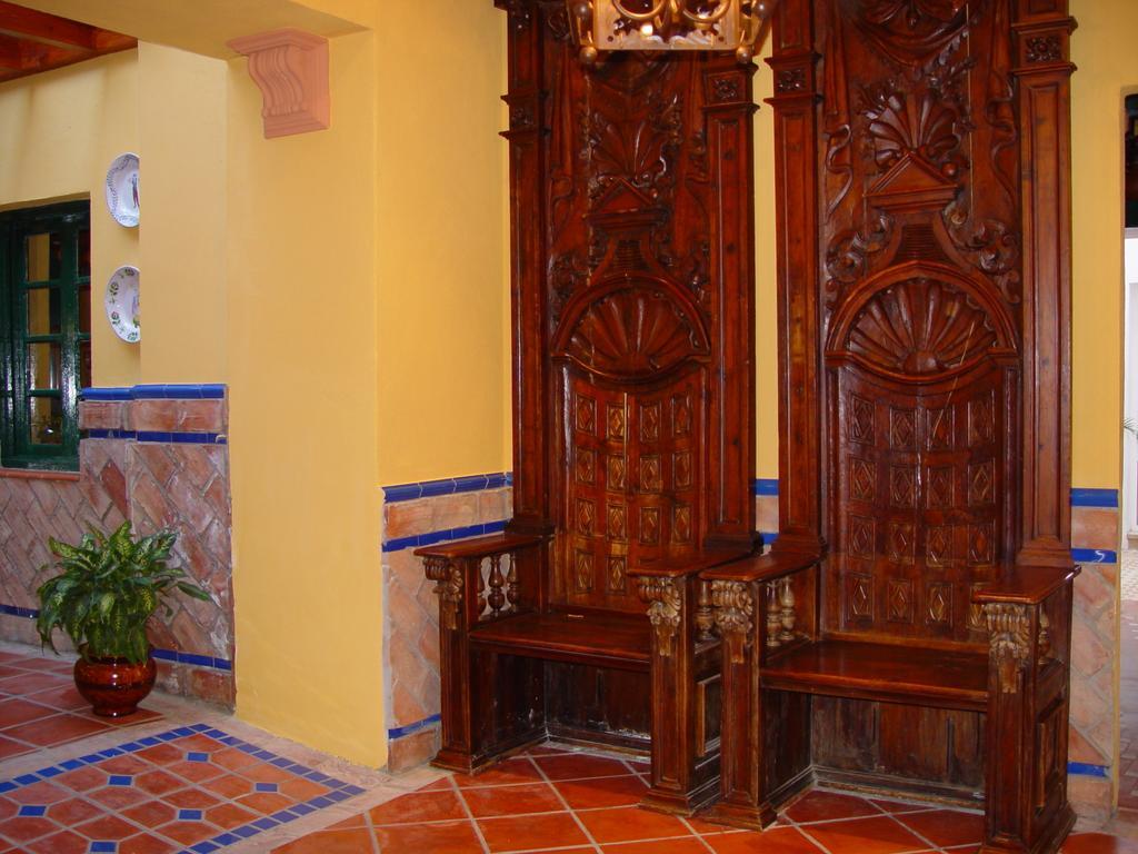 Cortijo La Reina Guest House Malaga Exterior photo