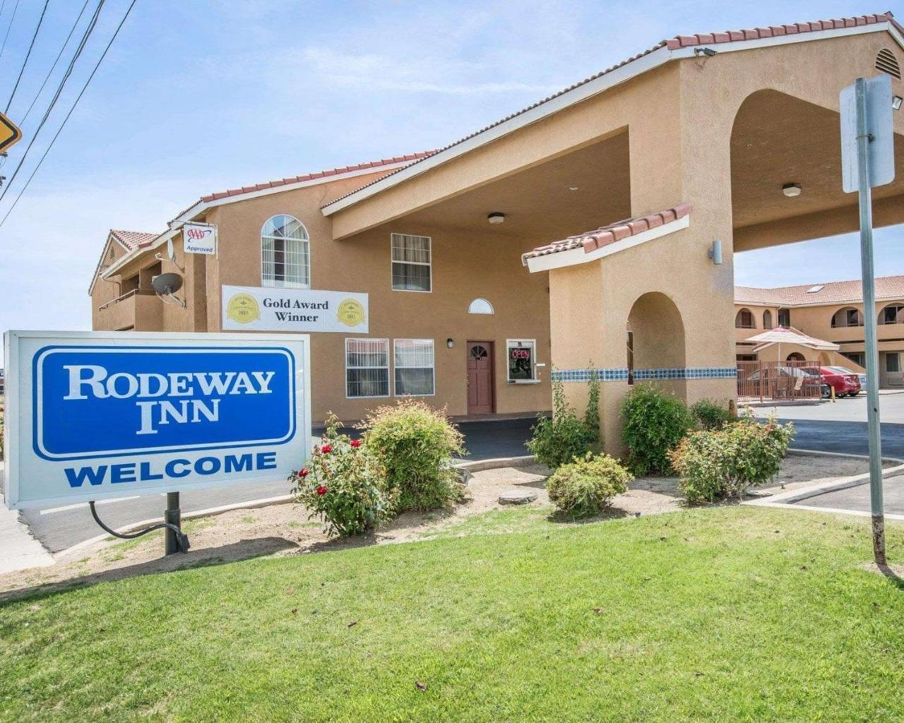 Rodeway Inn Delano Exterior photo
