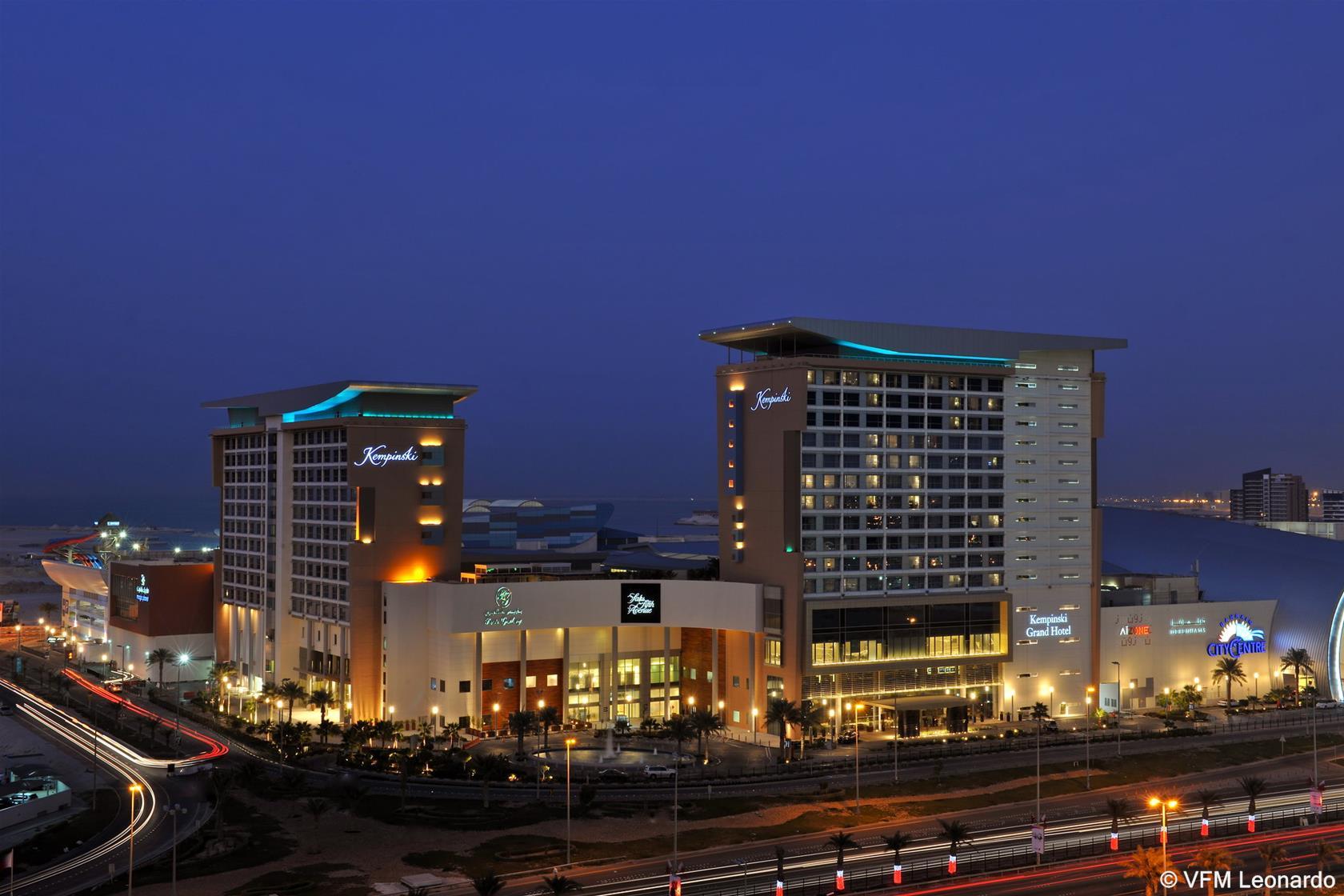 Le Meridien City Centre Bahrain Manama Exterior photo