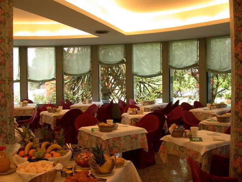 President Hotel Castel Mella Restaurant photo