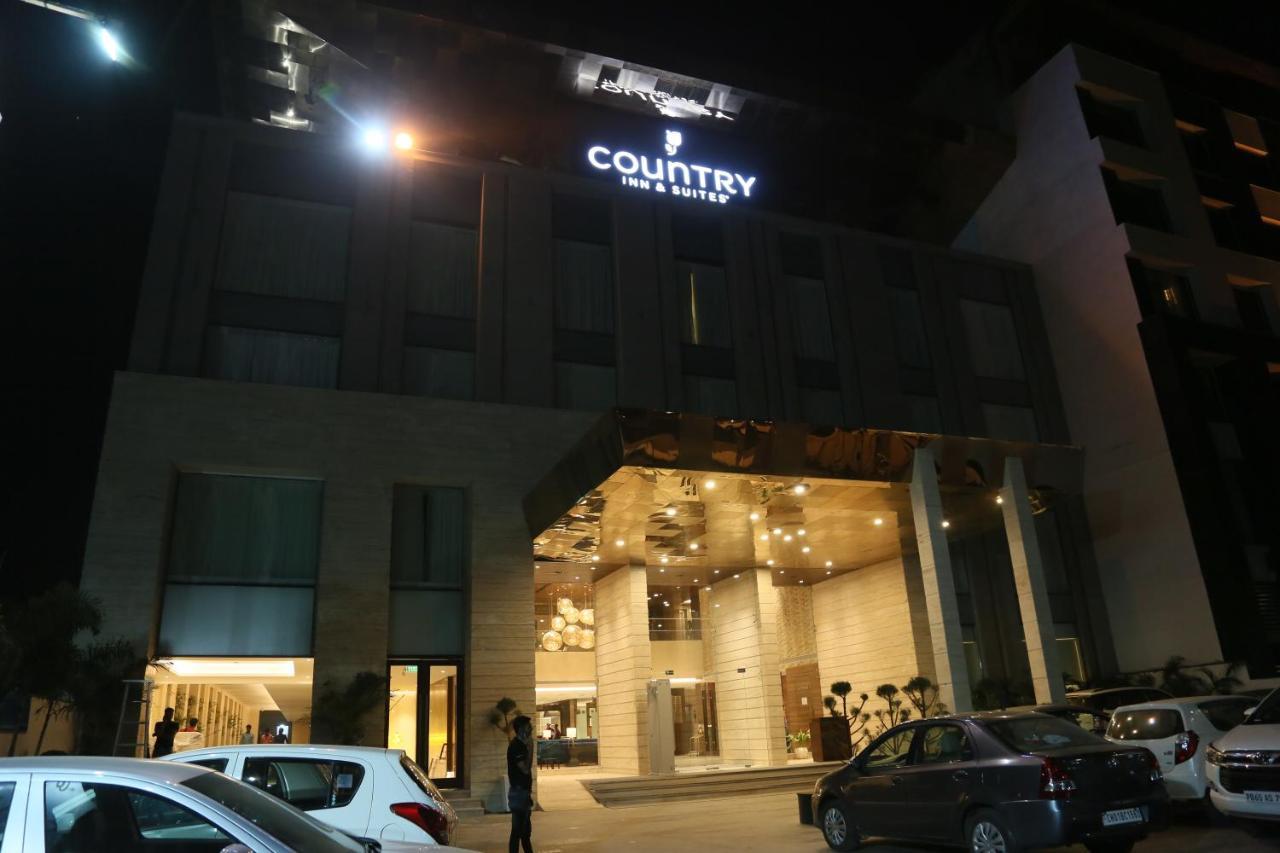 Country Inn & Suites By Radisson Chandigarh Zirakpur Exterior photo