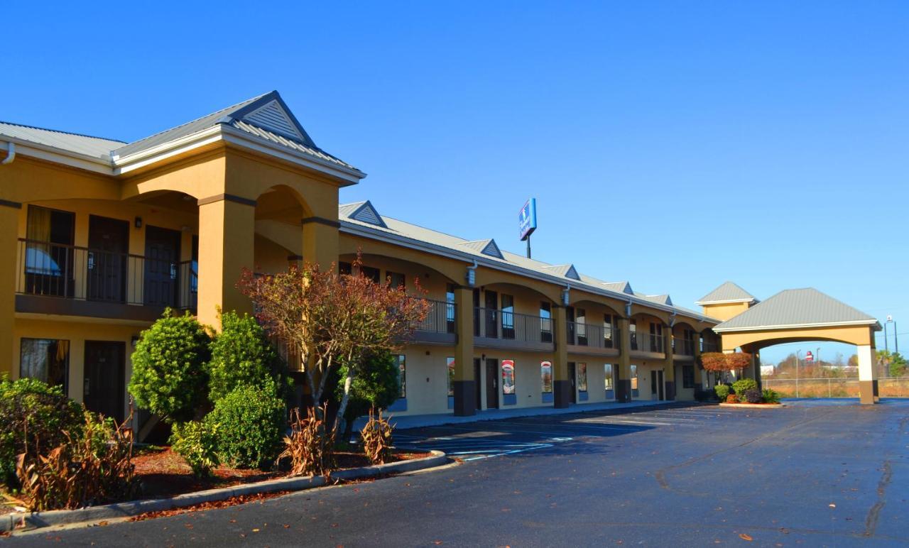 Florence Inn And Suites Exterior photo
