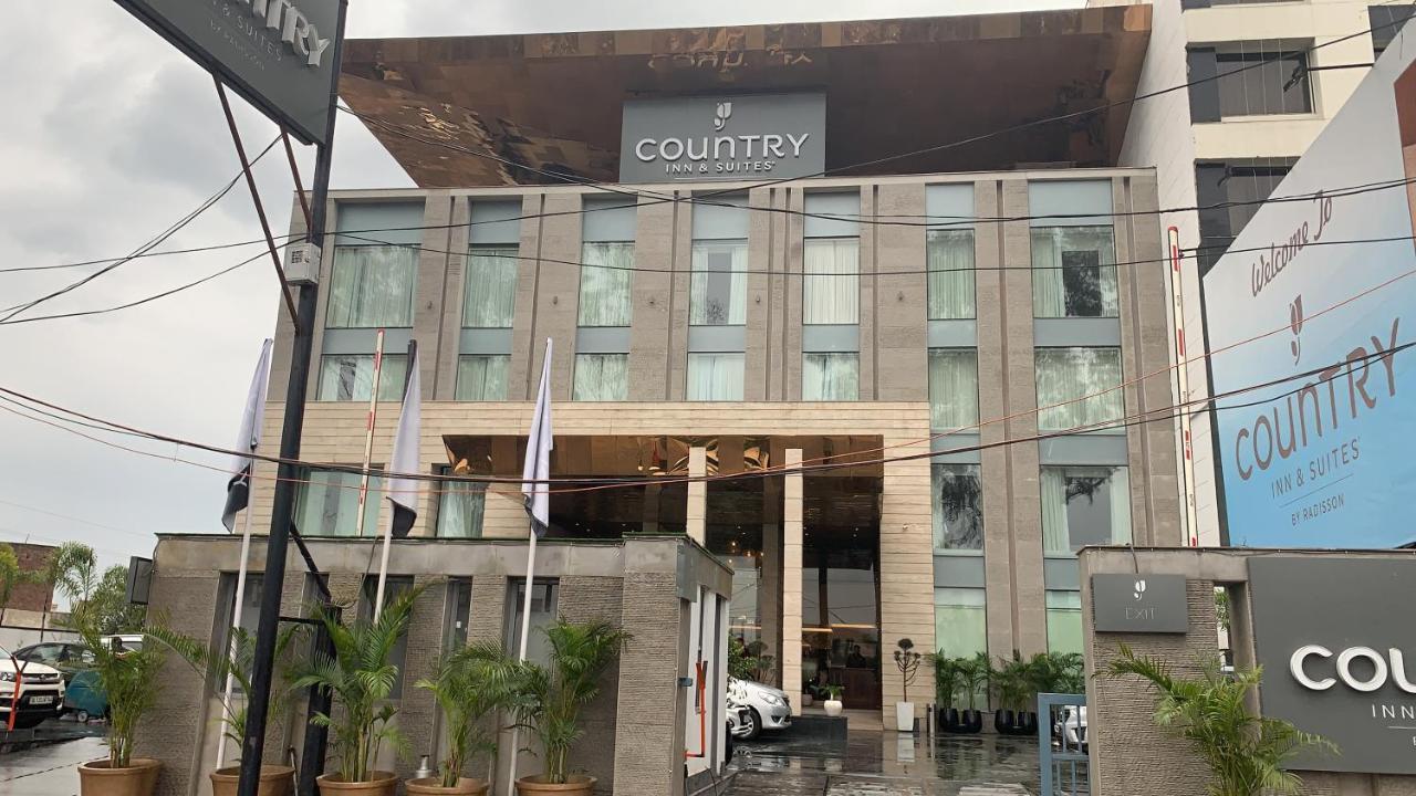 Country Inn & Suites By Radisson Chandigarh Zirakpur Exterior photo