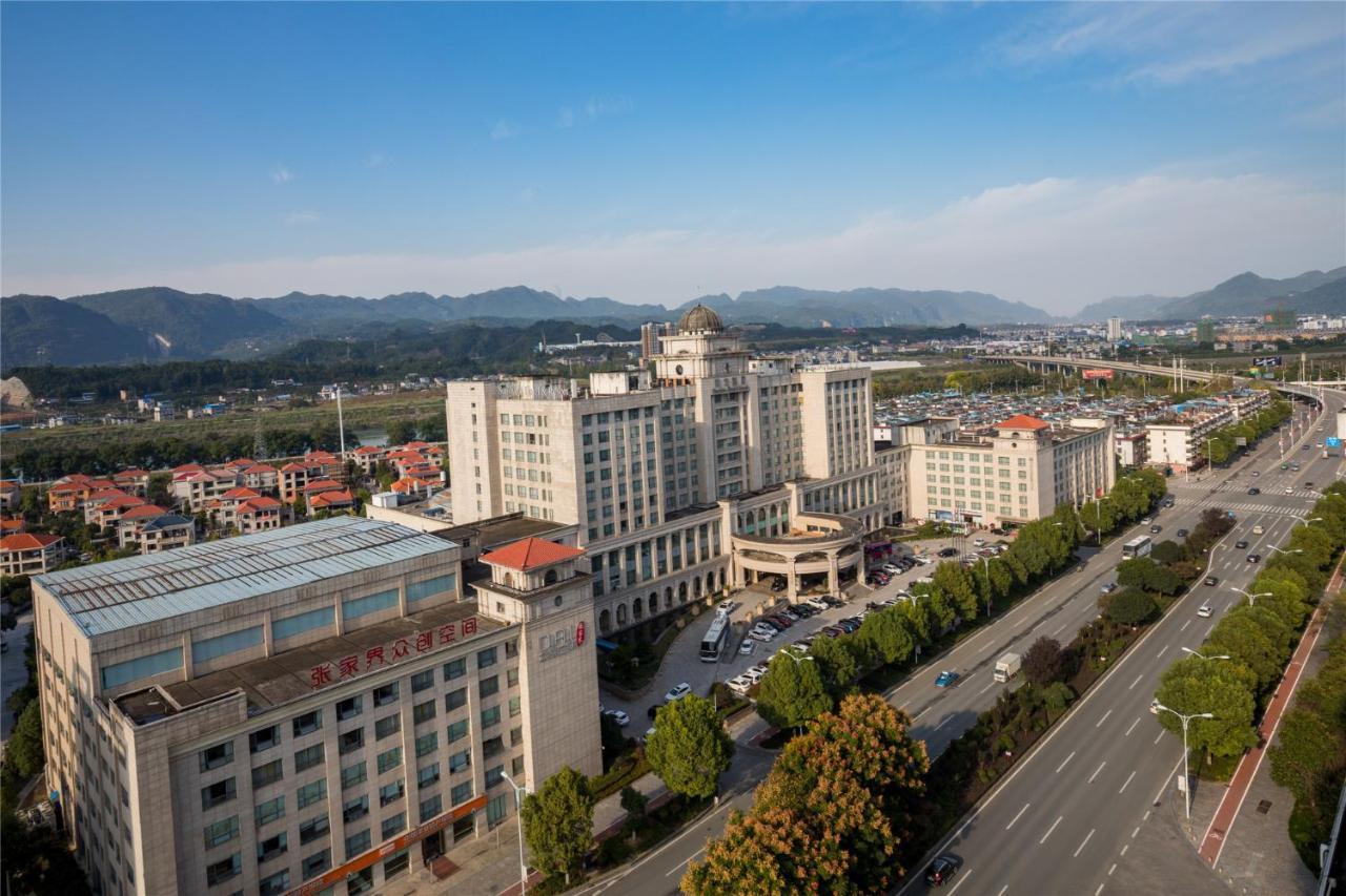 Sunshine Hotel Zhangjiajie Exterior photo